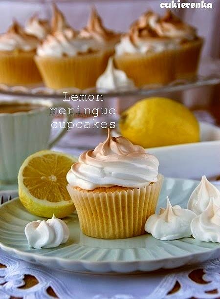 Lemon meringue cupcakes - babeczki nadziewane cytrynowym kremem i bezą