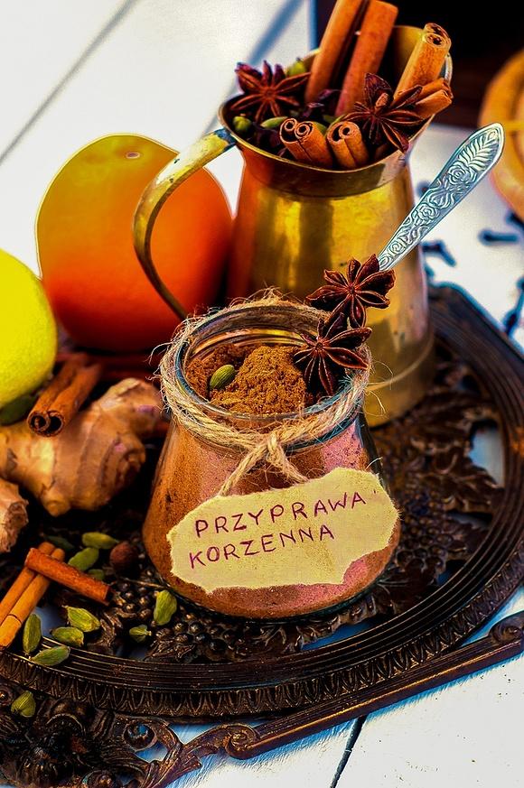 Domowa przyprawa korzenna do piernika