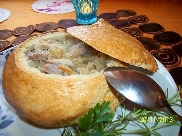 Chlebek do zup na bazie drożdży i mąki pszennej