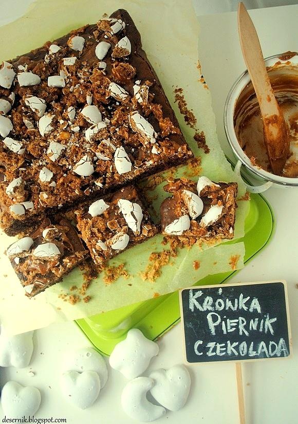 Brownie pierniczkowe z krówkami i pierniczkami