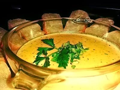 Serowa przekąska na ciepło z sera Gouda i Cheddar