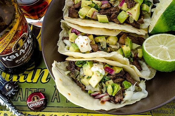 Tacos z wołowiną i awokado