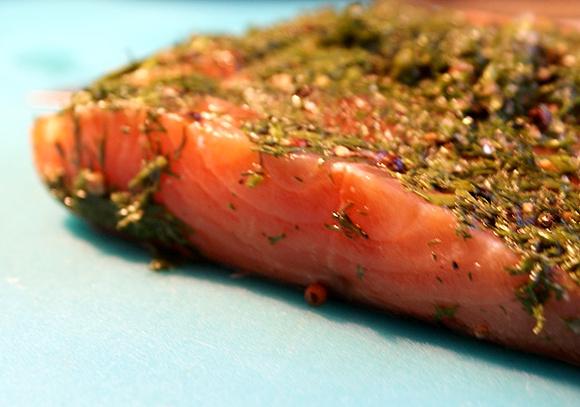 Gravlax łosoś marynowany