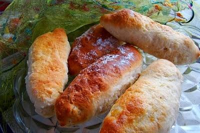 Długie bananowe drożdżówki z bananowym nadzieniem