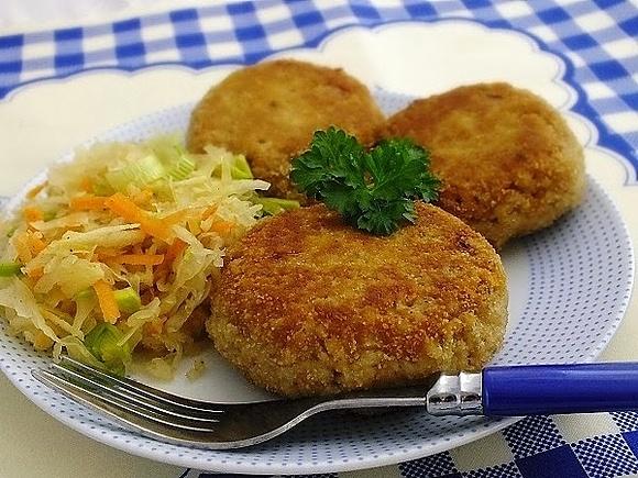 Kotlety z kaszy i mięsa