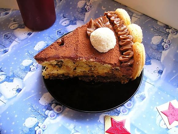 Tort orzechowiec z Rafaello i pralinkowym kremem