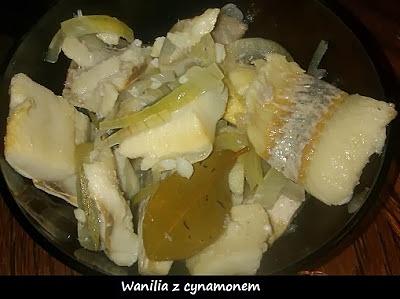 Śledzie w zalewie octowej