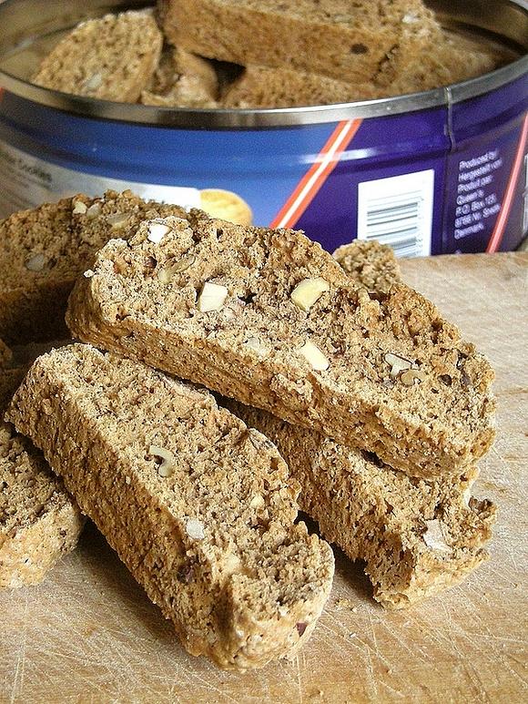Cantucci z kawą i anisem