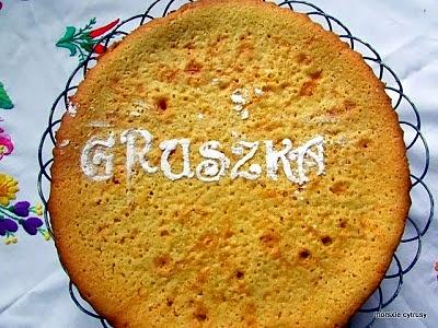 Jesienna poczwarka i pyszne ciasto z gruszkami