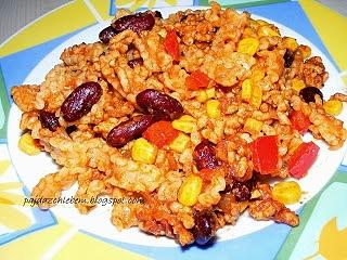 Falbanki z chili con carne