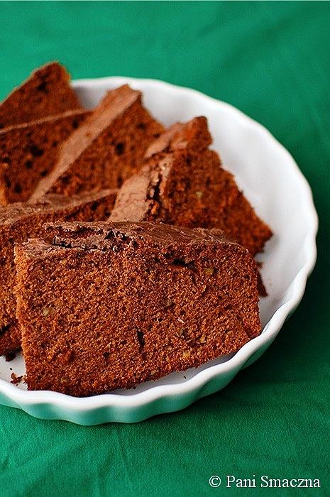 Piernik z dżemem, skórką pomarańczową i olejem rzepakowym