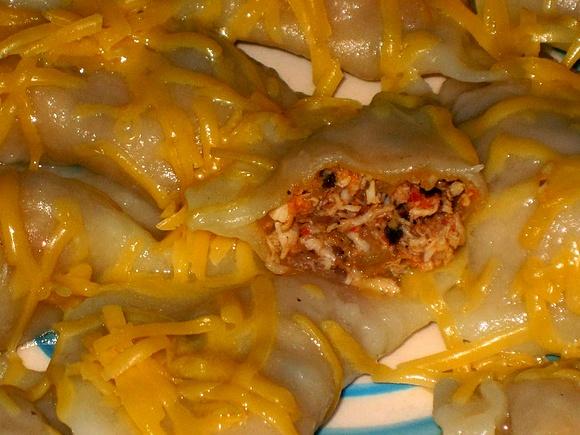 Pierogi z nadzieniem pizzy