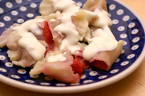 Pierogi z mrożonymi truskawkami