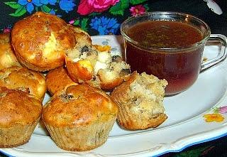 Muffinki pieczarkowe z fetą na ostro