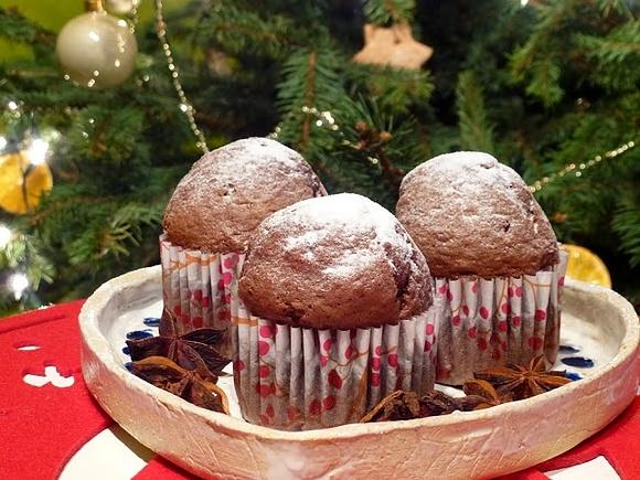 Piernikowe muffinki z pigwą i pigwówką