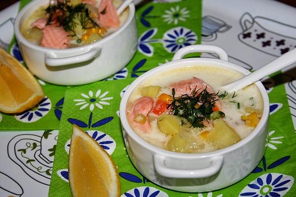 Chowder z łososiem