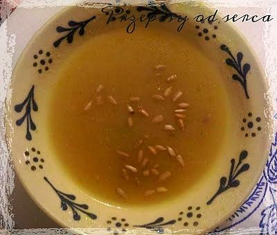 Zupa kalafiorowa curry z zielonym groszkiem