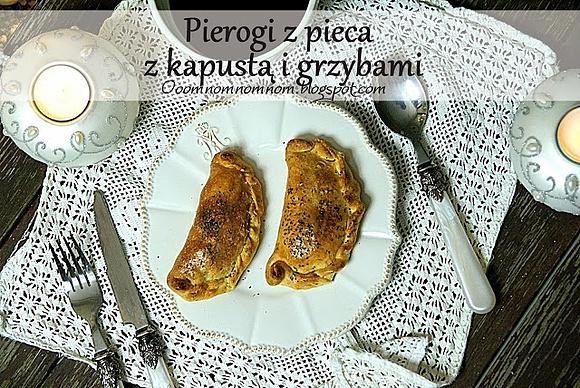 Chrupiące wigilijne pierogi z kapustą i grzybami z pieca