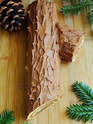 Święta we francji bûche de noël - tradycyjna świąteczna rolada