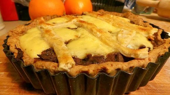 Wytrawna tarta z kapustą i grzybami