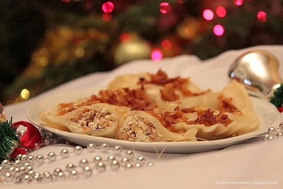 Pierogi z kaszą gryczaną i białym serem