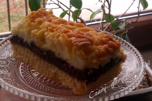 Ciasto kruche z powidłami i pianą budyniową