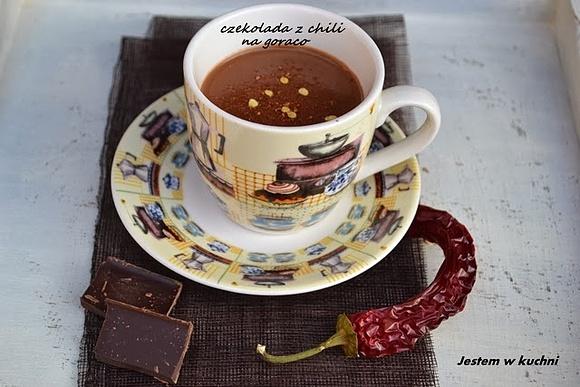 Gorąca czekolada z chili i cynamonem