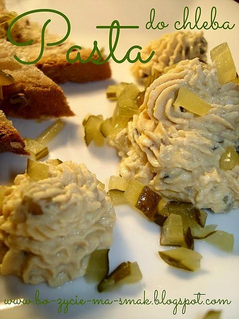 Pasta do chleba na kanapki z tuńczykiem i jajkiem