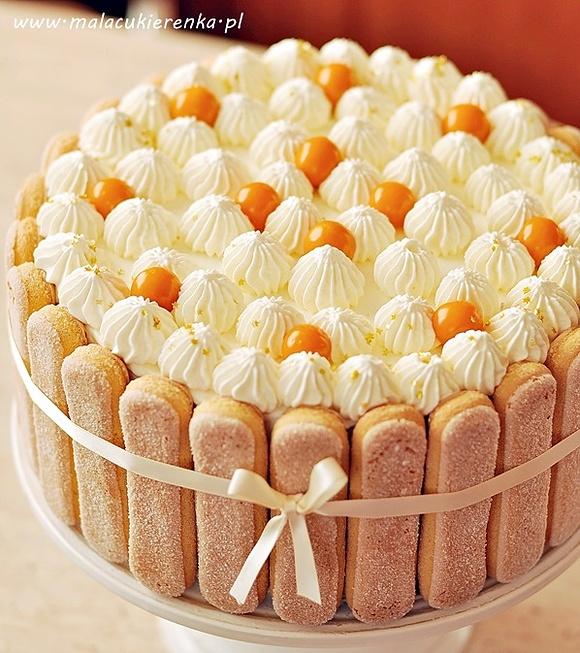 Pomarańczowy tort z kremem jogurtowo-śmietanowym