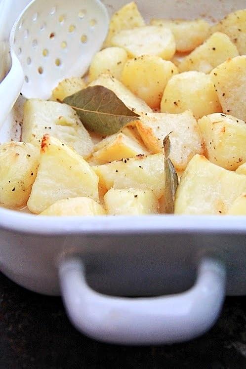 Pieczone ziemniaki z chrupiącą skórką
