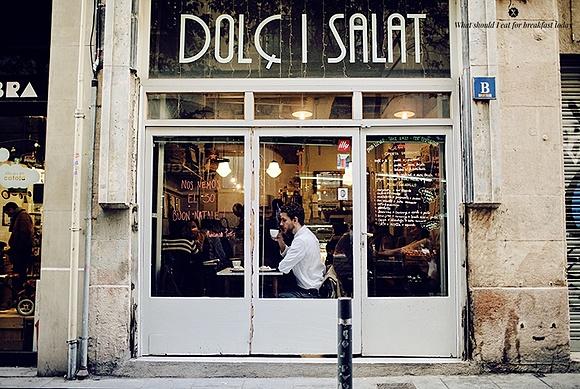 Zjedz barcelonę dolc i salat - włoskie słodkości i przekąski