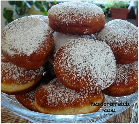 Pączki z marmoladą różaną
