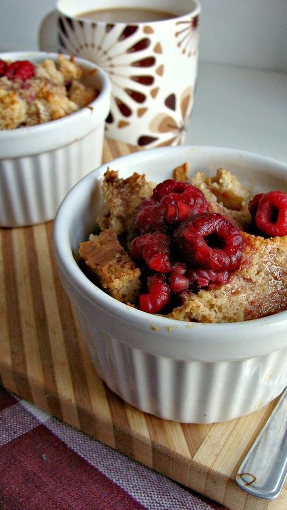 Cynamonowy pudding chlebowy na słodko