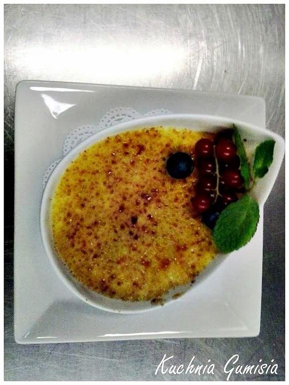 Creme Brulee – delikatny deser z karmelizowanym cukrem