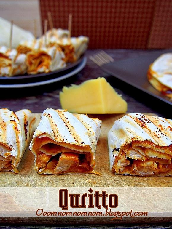 Quritto z kurczakiem, serem żółtym i sosem bbq