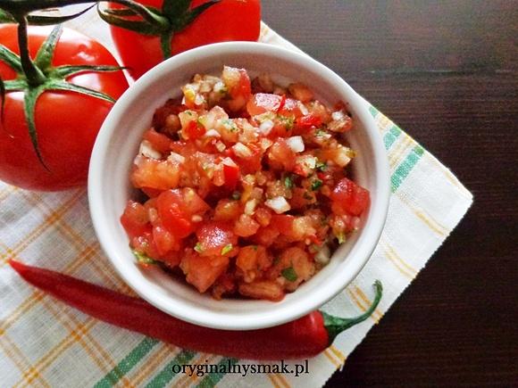 Salsa fresca z pomidorów i kolendry