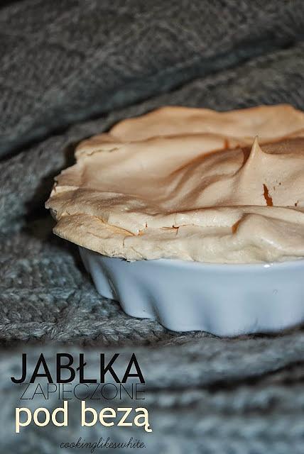 Jabłka zapiekane pod bezą