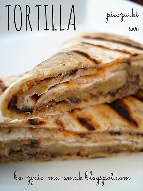 Tortilla z pieczarkami i serem