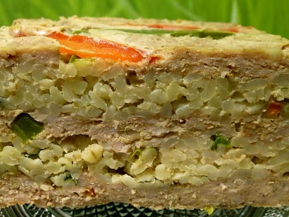 Klops z kaszy bulgur w sosie z cieciorki