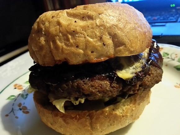 Burgery wołowo wieprzowe na 2 sposoby
