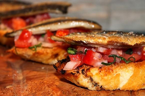 Bruschetta z sardynką