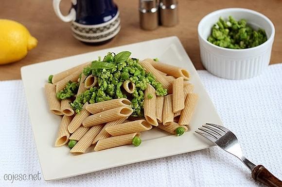 Pesto z zielonego groszku