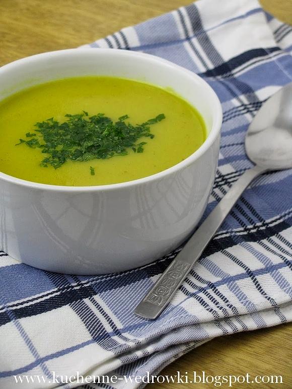 Zupa ziemniaczana z porem i kurkumą