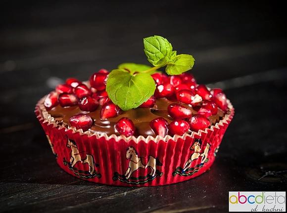 Czekoladowe muffinki dietetyczne z bananem i żurawiną