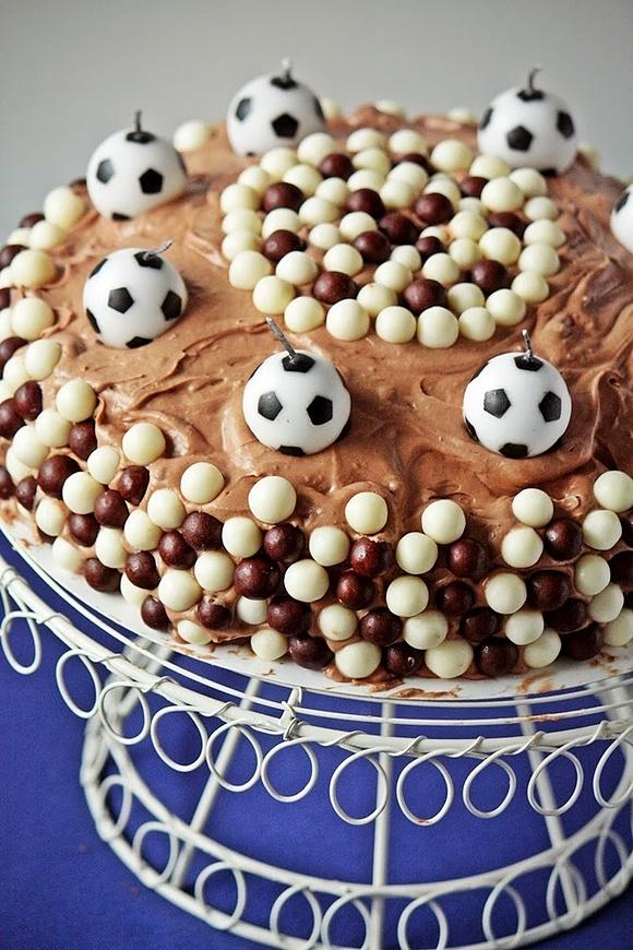Tort potrójnie czekoladowy