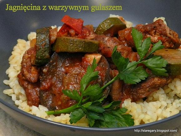 Jagnięcina z warzywnym gulaszem w wolnowarze