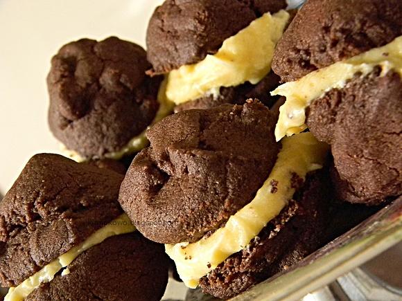 Chocolate melting moments