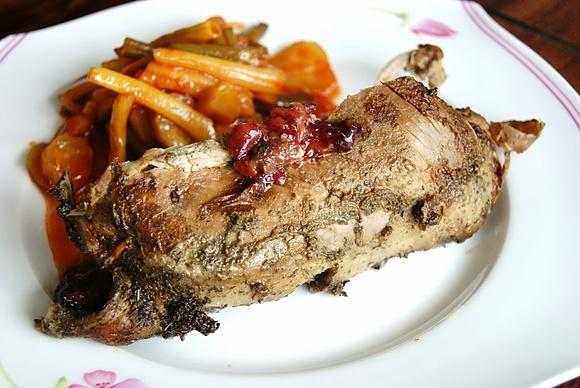 Pieczona kaczka nadziewana śliwkami