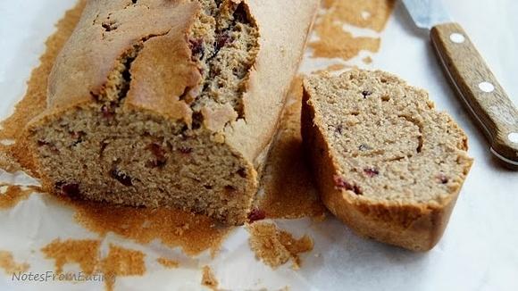 Ciasto z cynamonem i żurawiną - aromatyczne i pyszne na zimowe dni