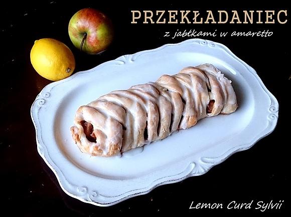 Przekładaniec z jabłkami w amaretto